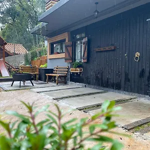 Casa Da Flor Estudio Com Lareira , Campos do Jordão Brasil